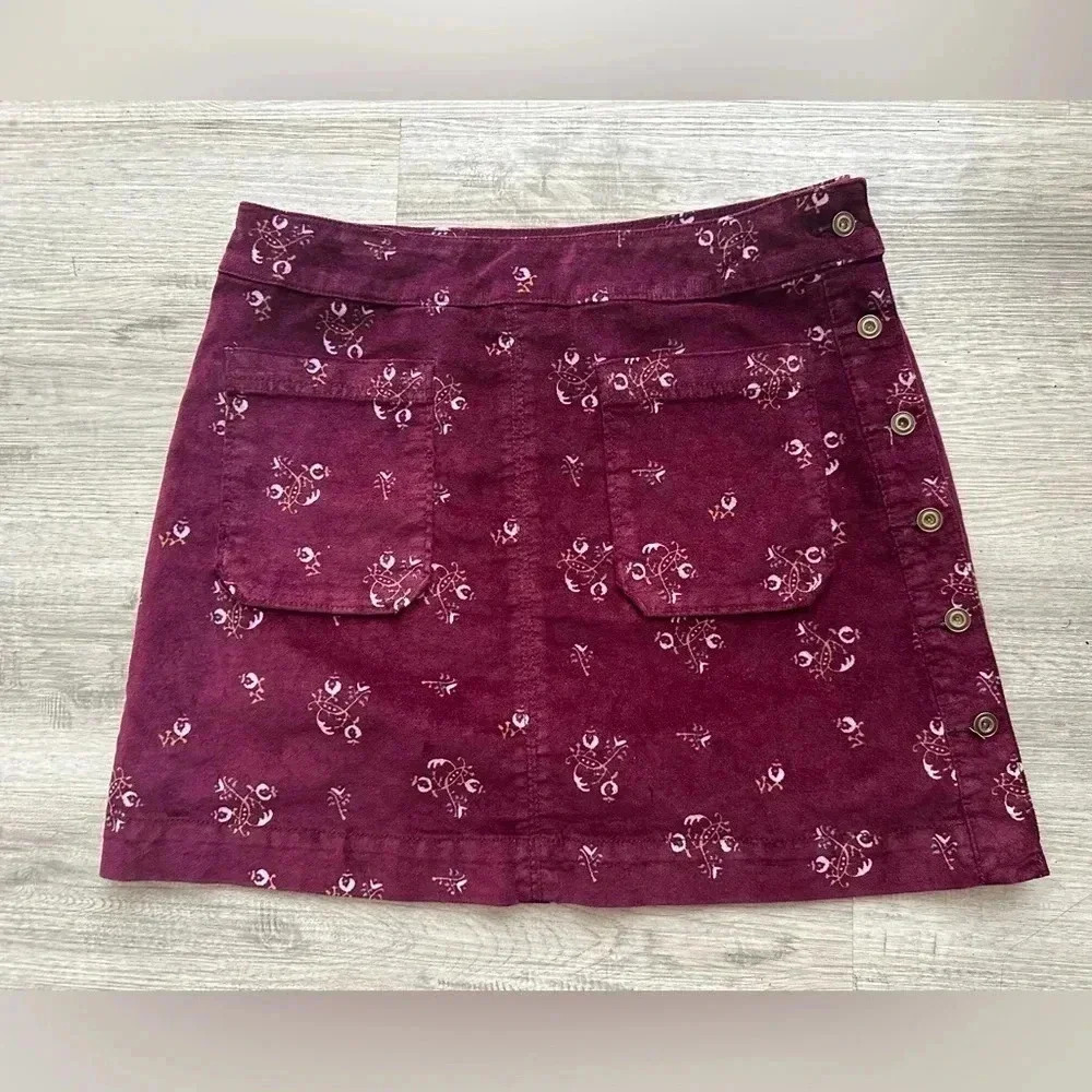 Free people floral mini skirt button down SZ 10 preppy